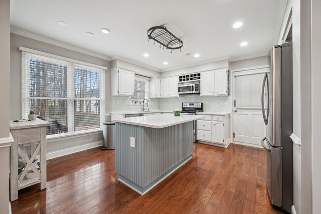 Kitchen - 2205 Long and Winding Rd