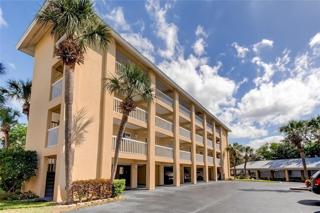 Building Photo - 1125 Pinellas Bayway S