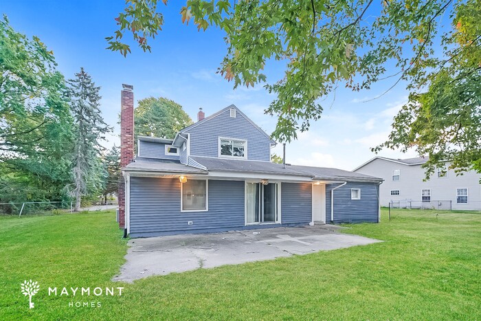 Building Photo - 7064 Barton Dr