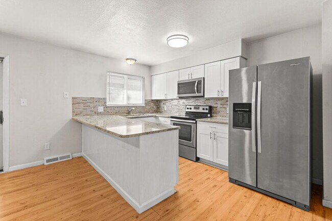 Building Photo - 11363 W 18th Ave