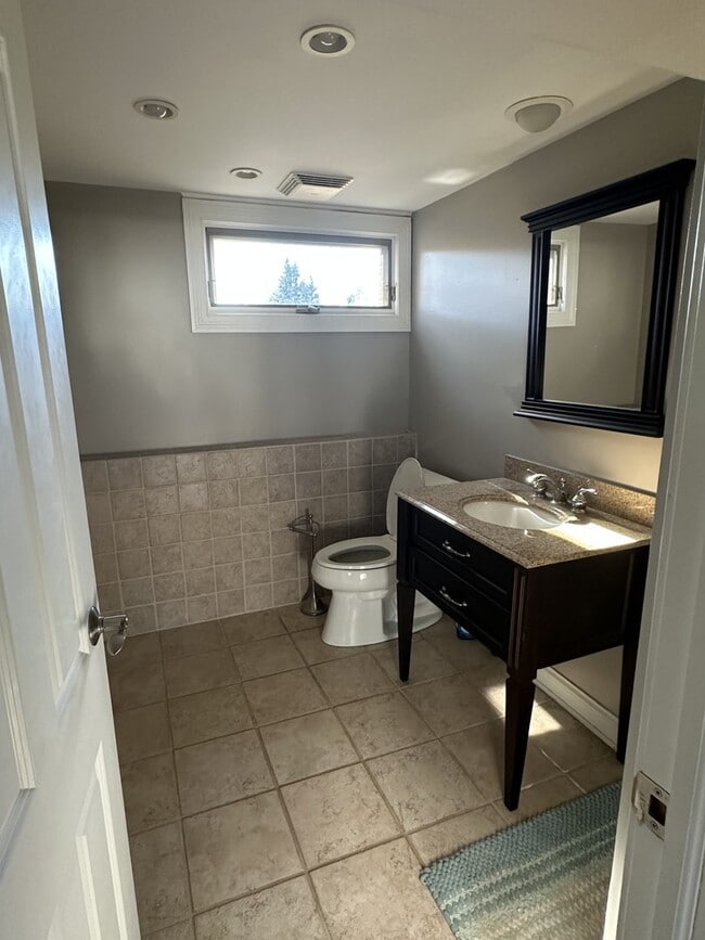 Building Photo - 28W661 Douglas Rd