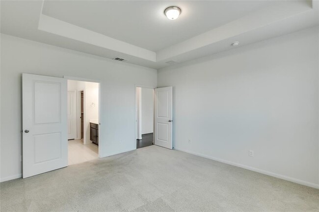 Building Photo - 252 Clear Frk Lp