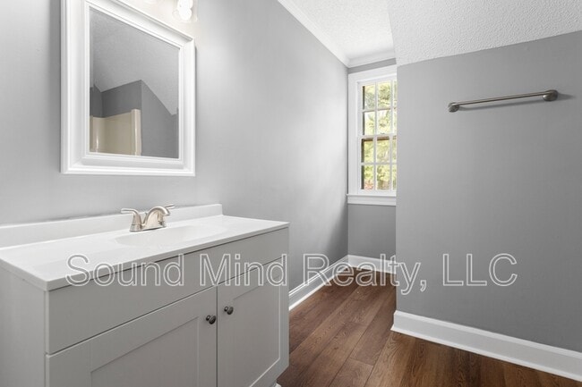 Building Photo - 4124 Carybrook Rd