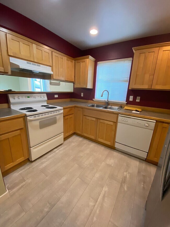 Building Photo - lot165