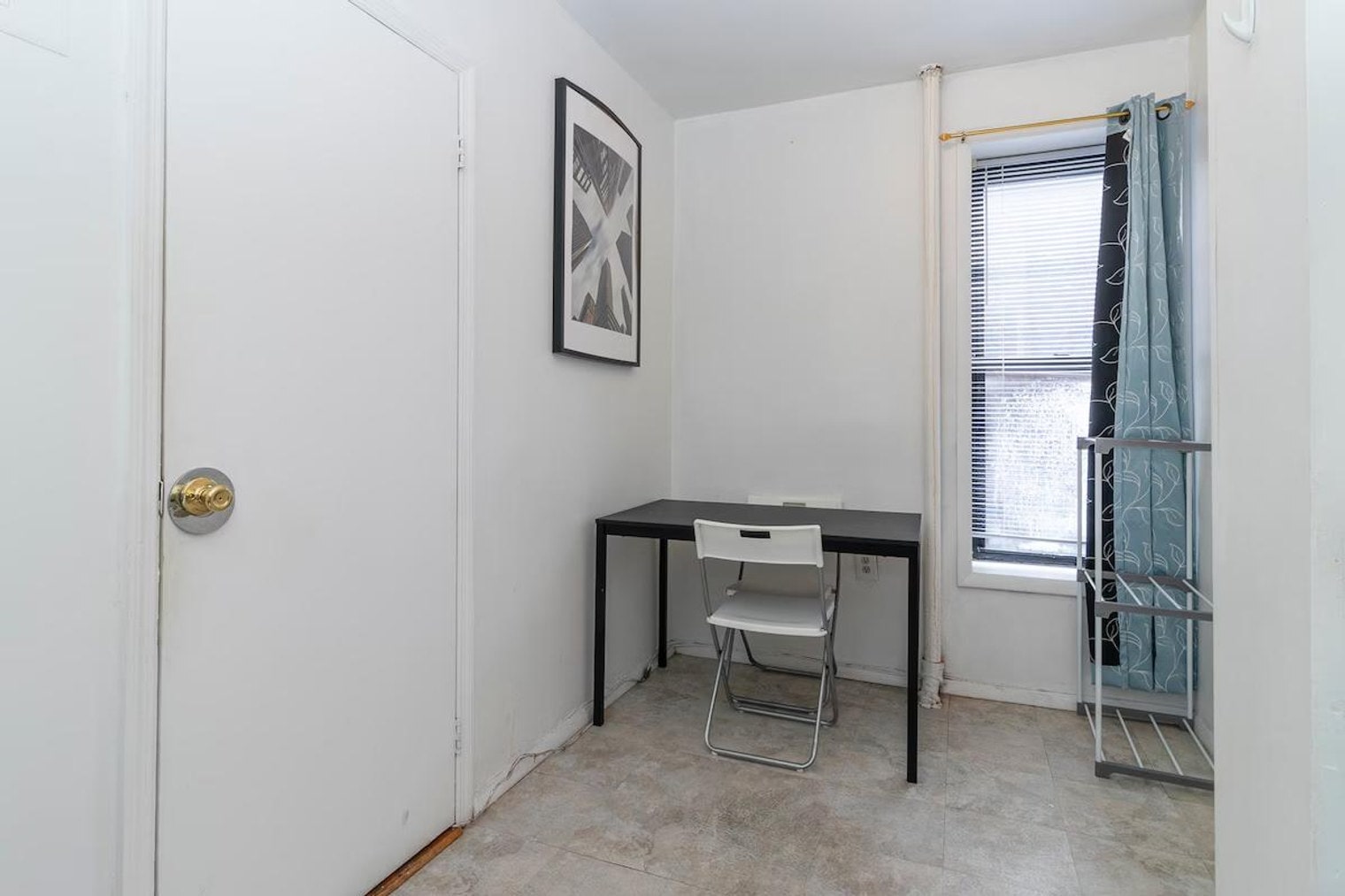 Building Photo - 248 E 91st St