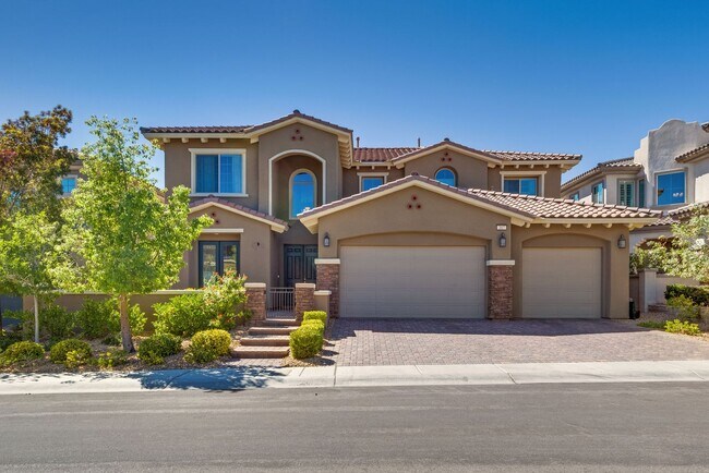 Primary Photo - Stunning Summerlin Rental on Private Cul-d...