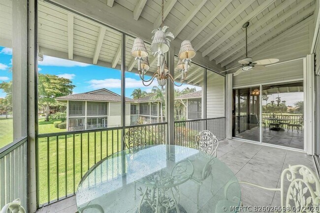 Building Photo - 7644 Elmridge Drive Unit 14U