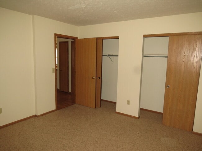 Building Photo - 2129 Brett Ct