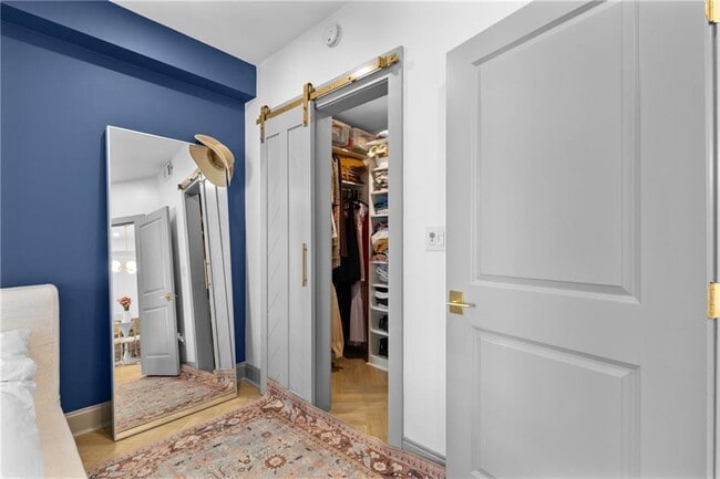 Building Photo - 1074 Peachtree Walk NE