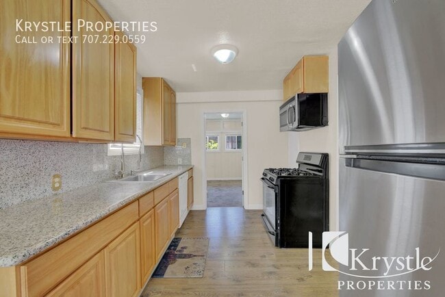 Building Photo - Lovely bungalow in the beautiful, rural co...