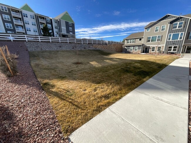 Building Photo - 4 Bedroom Townhome Available Near Tutt Blvd & E Woodmen Rd