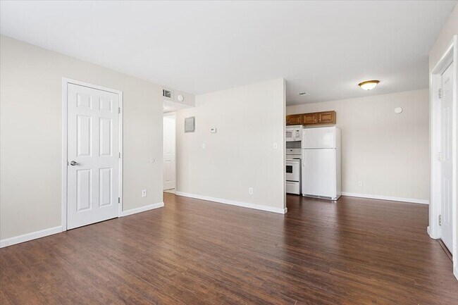 Building Photo - 23200 Huron River Dr