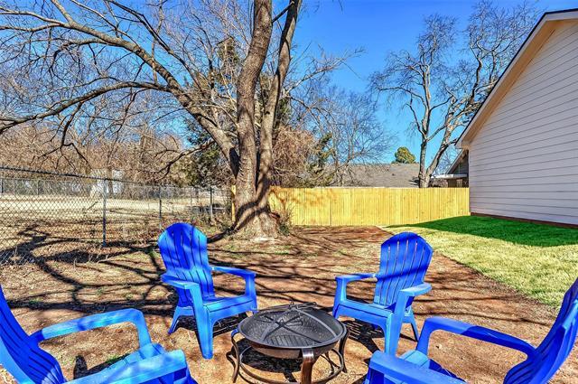 Building Photo - 731 Layne Dr