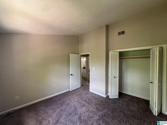 Building Photo - 2417 Eagle Ct