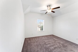 Building Photo - 13018 Hydeland Dr