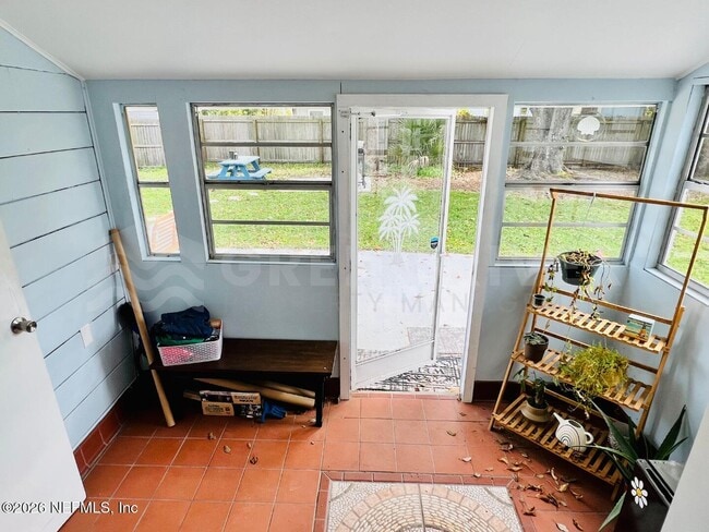 Building Photo - 1503 Parrish Pl