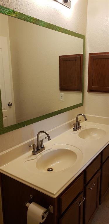 Building Photo - 1119 Desert Oasis Ln