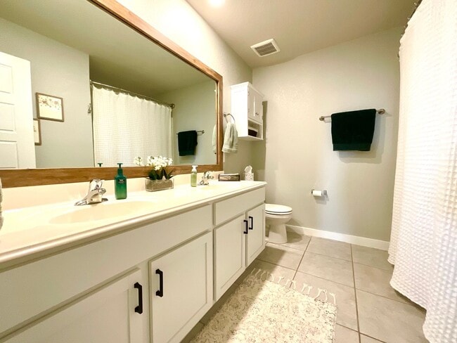 Building Photo - 10583 Pablo Way