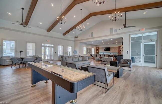 Building Photo - 4 bedroom condo in Suffolk