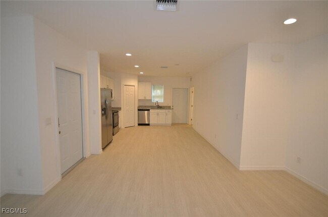 Building Photo - 3306 Bassie Ct