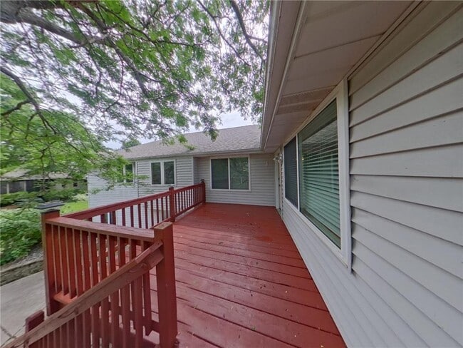 Building Photo - 739 Ashley Dr