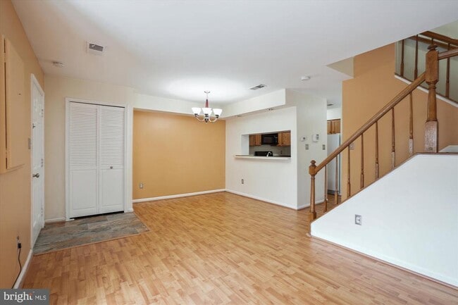 Building Photo - 6084 Netherton St
