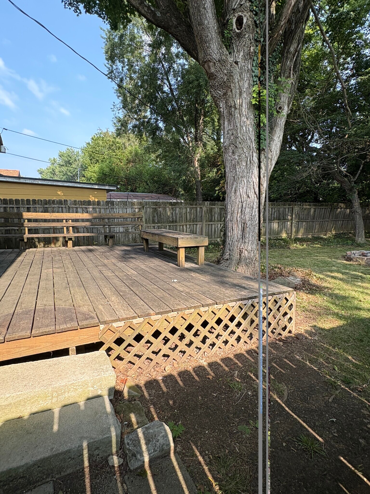 Building Photo - 215 E Vermilya Ave