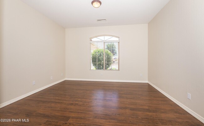 Building Photo - 5712 Ginseng Way