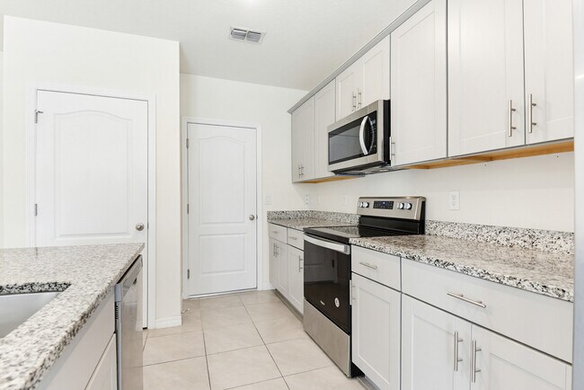 Building Photo - 64 Bella Oaks Dr