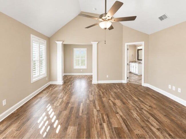Building Photo - 1233 Black Oak Cir