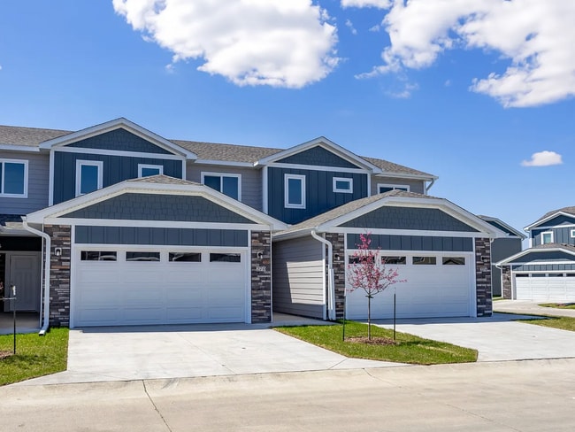 Building Photo - 3111 Bracken Pl