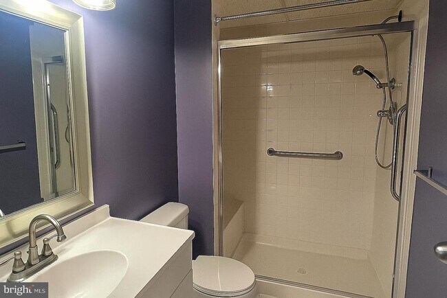 Building Photo - 7202 Rockland Hills Dr