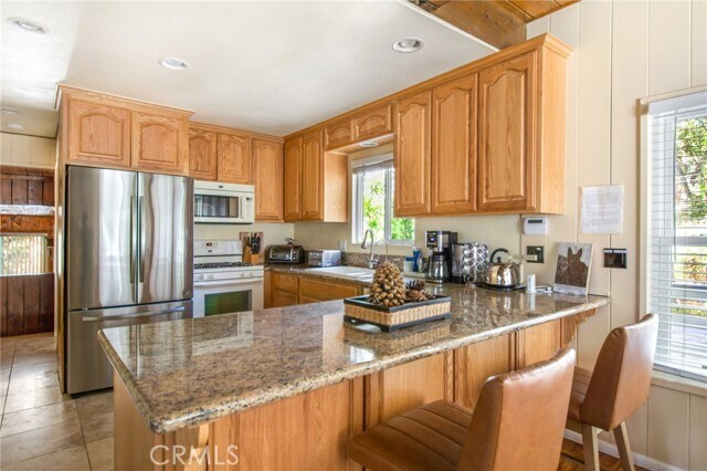 Building Photo - 818 Dom Way