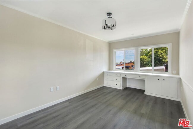 Building Photo - 4151 Don Mariano Dr