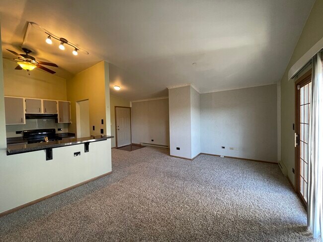 Building Photo - 1375 Cunat Ct