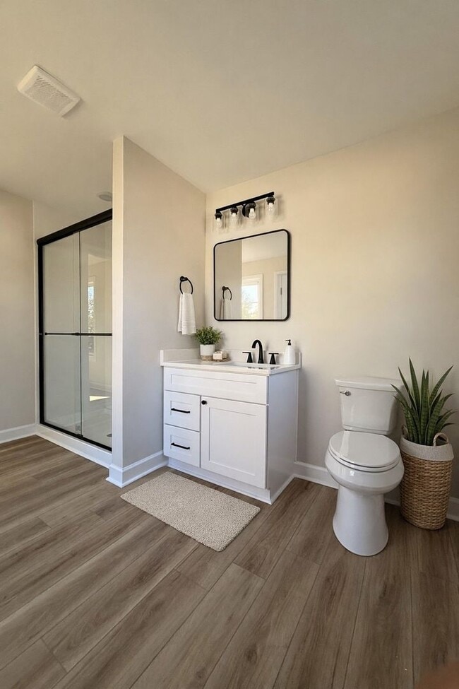 Building Photo - 603 McPherson St