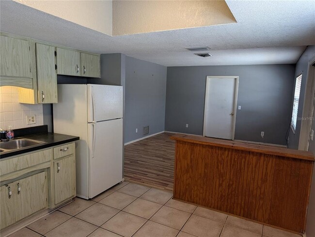 Building Photo - 285 S McCall Rd