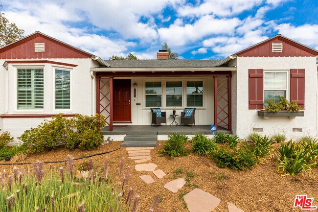 Primary Photo - 5732 Vesper Ave