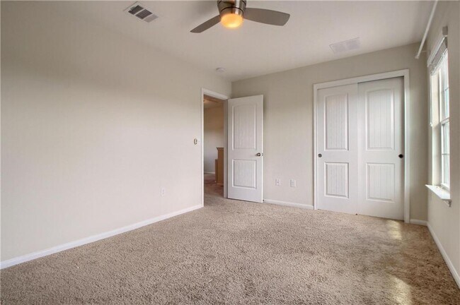 Building Photo - 2014 Barker House Cv