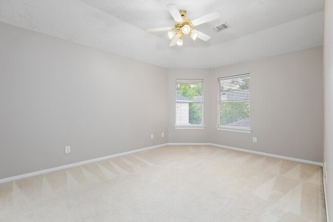 Building Photo - 3215 Canna Lily Ct