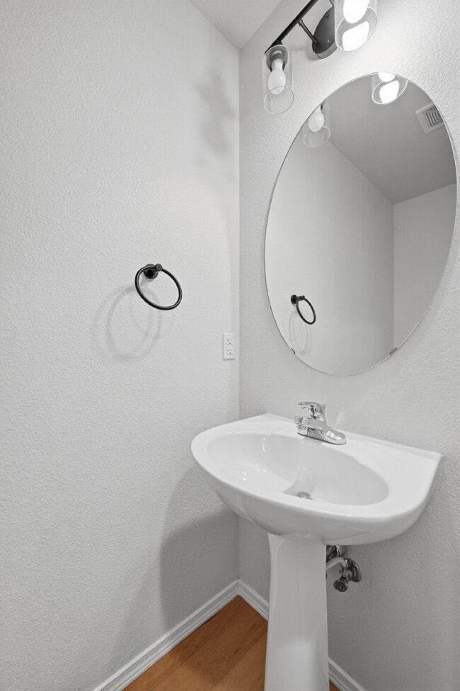 Building Photo - $2,640.95 with $300 off the first month's rent, 4 Beds - 3.5 Bath, Single Family Home in Colorado...