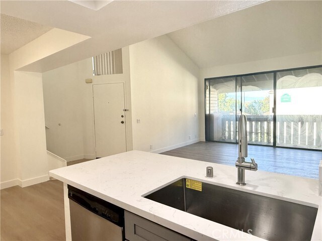 Building Photo - 58 Carriage Way