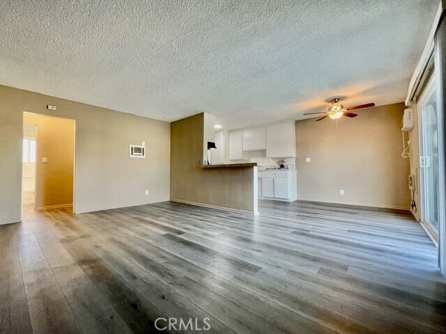 Building Photo - 686 E Cottonwood Rd