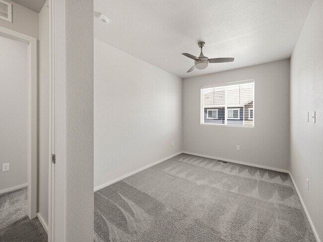Building Photo - 3502 Big Ben Dr