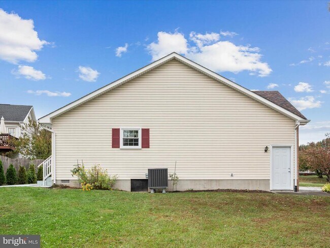 Building Photo - 112 Jefferson Ct