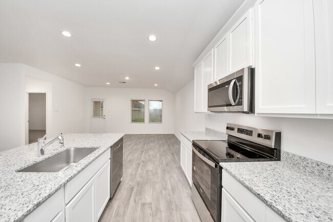 Building Photo - 2227 Laurel Bloom Ln