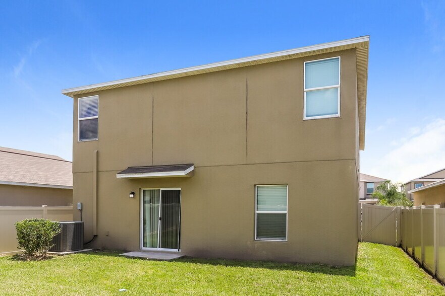 Building Photo - 15419 Dark Star Ln