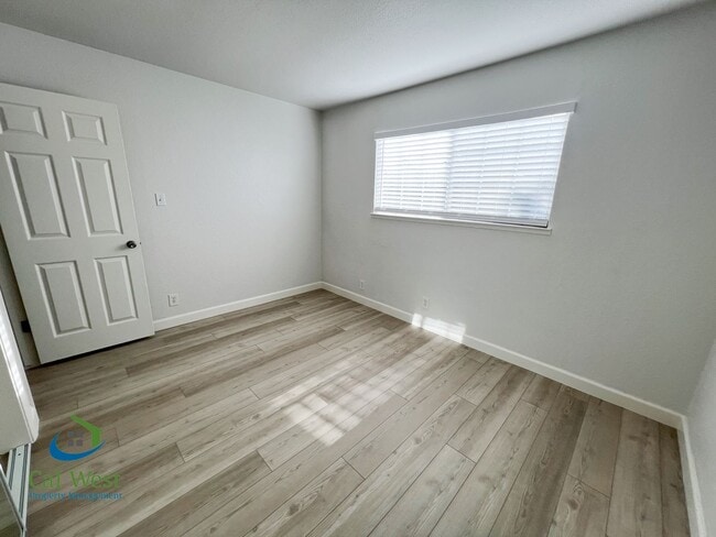 Building Photo - 4484 Lullaby Ln