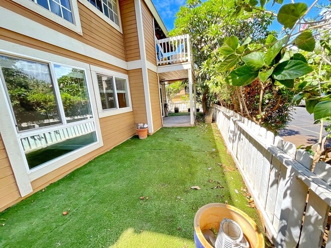 Building Photo - Elegantly Updated Unfurnished Kihei Villag...