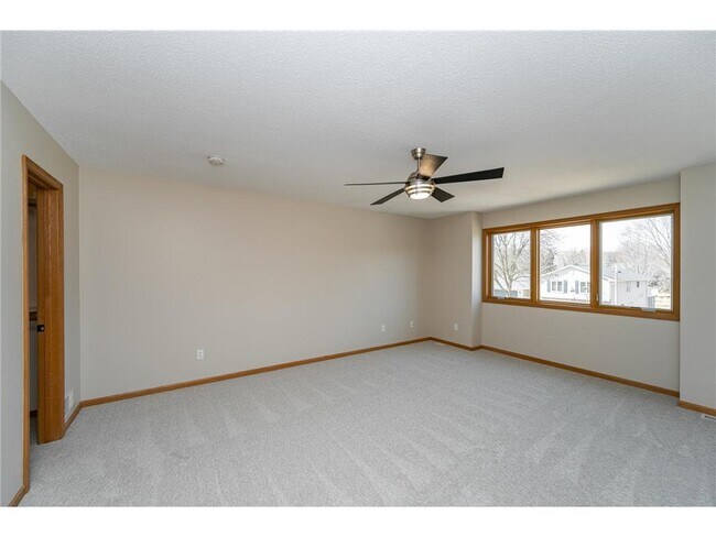 Building Photo - 2511 Mayowood Ln SW